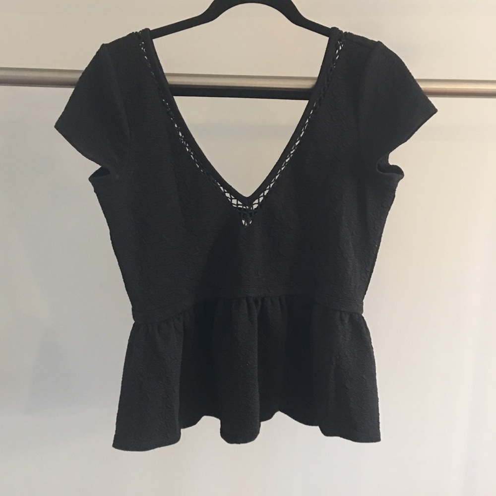 Black v neck Free People peplum L Large